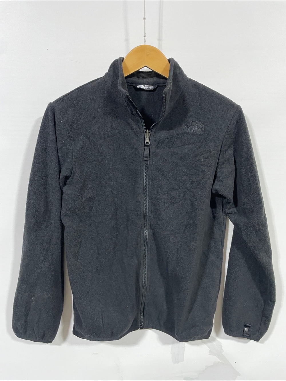 The North Face boys Black Lightweight Fleece Jacket